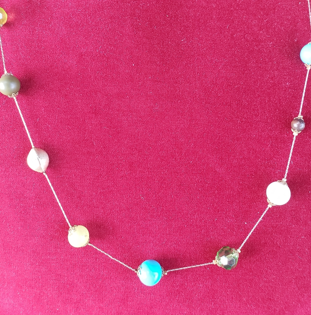 Elegant Multicolor Beaded Necklace